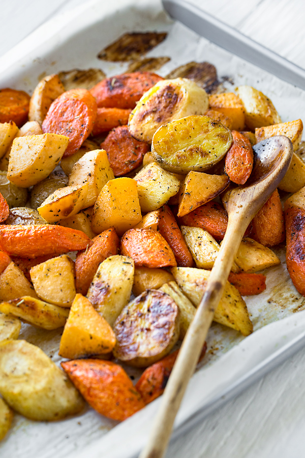 Roasted Vegetables | thecozyapron.com