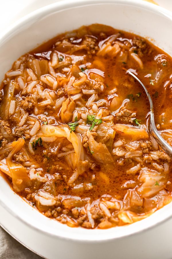 Cabbage Roll Soup | thecozyapron.com