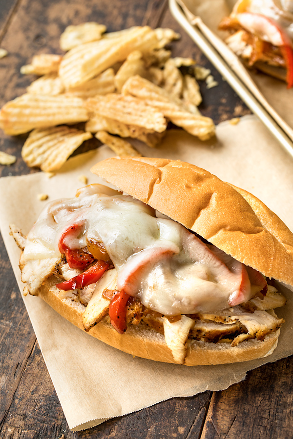 Chicken Cheese Steak | thecozyapron.com