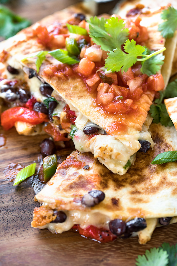 Chicken Quesadillas | thecozyapron.com