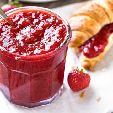 Strawberry Jam | thecozyapron.com