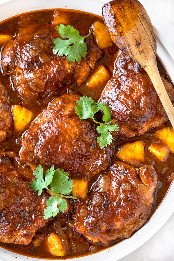 Pineapple Chicken | thecozyapron.com