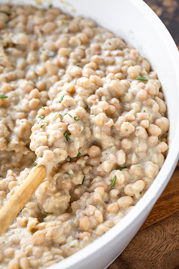 White Beans Recipe | thecozyapron.com