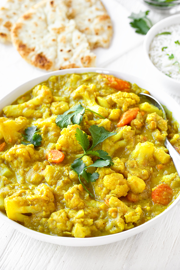 Cauliflower Curry | thecozyapron.com