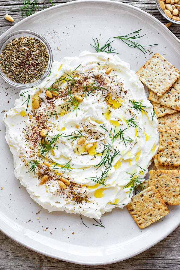 Labneh with Crackers | thecozyapron.com
