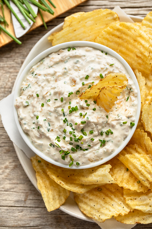 Sour Cream and Onion Dip with Chips | thecozyapron.com