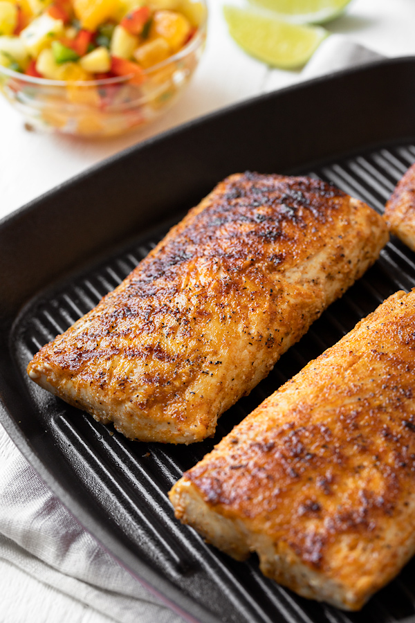 Grilled Mahi Mahi in a Pan | thecozyapron.com