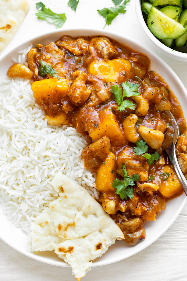 Mango Chicken with Rice and Naan | thecozyapron.com