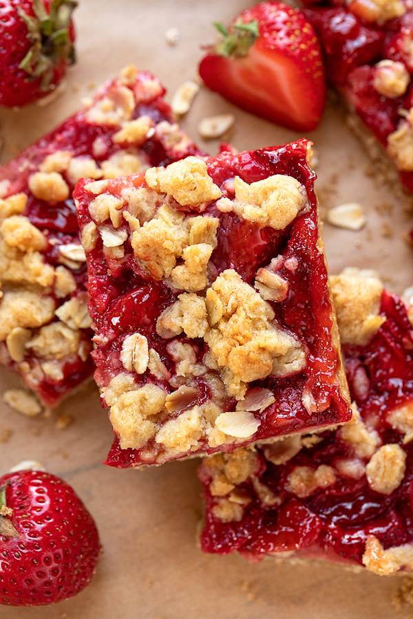 Stack of Strawberry Oatmeal Bars | thecozyapron.com