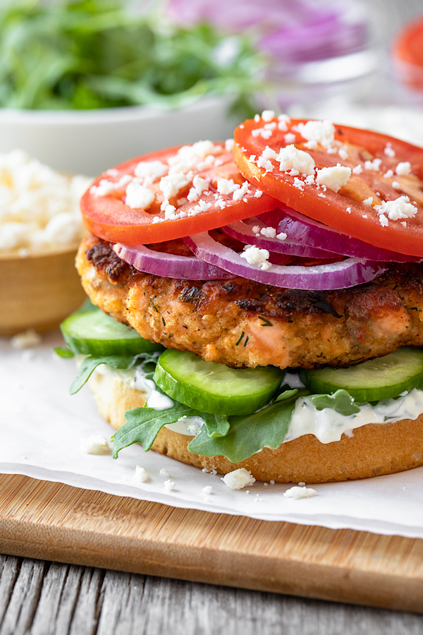 Mediterranean Salmon Burgers with Toppings | thecozyapron.com