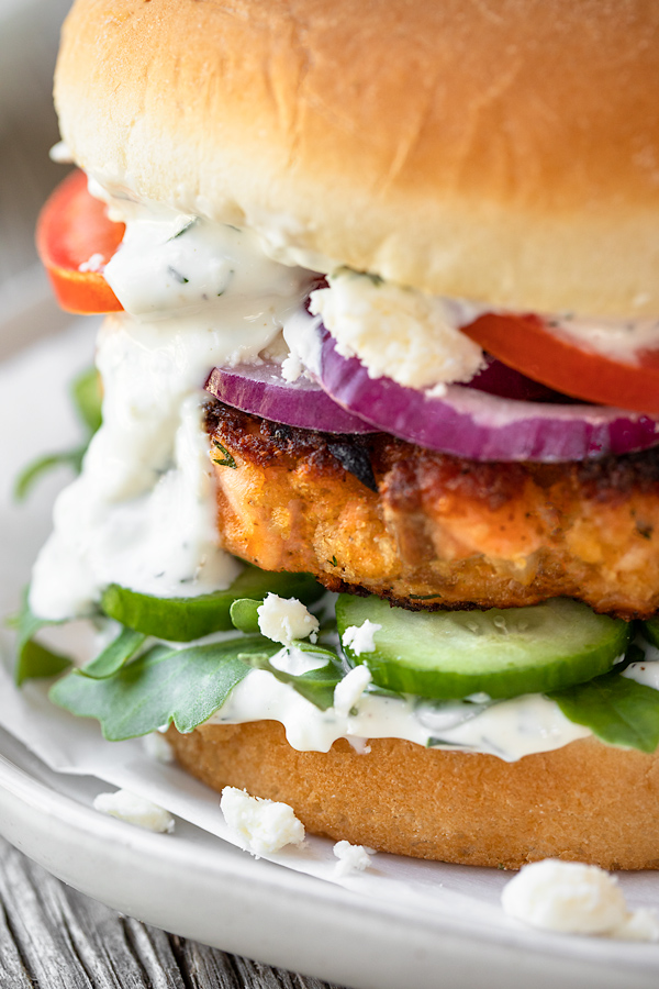 Mediterranean Salmon Burger with Lemon-Dill Sauce | thecozyapron.com