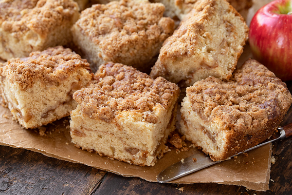 Almonds Crumble Cake