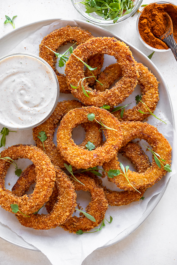 Crispy Delicata Squash Rings with Smoky Ranch Dipping Sauce | thecozyapron.com