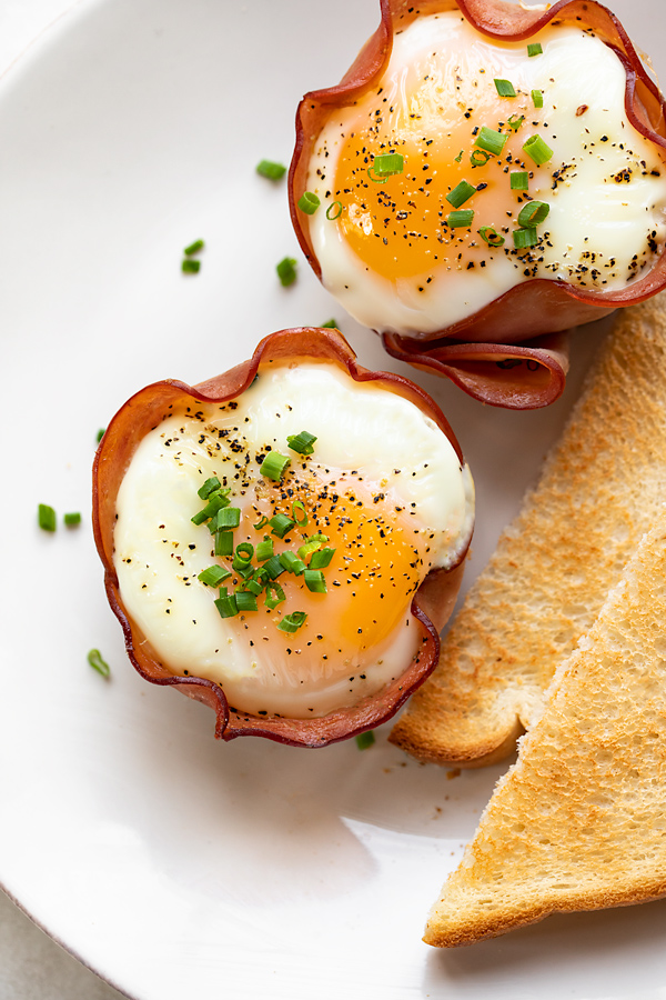Baked Egg Cups with Toast | thecozyapron.com