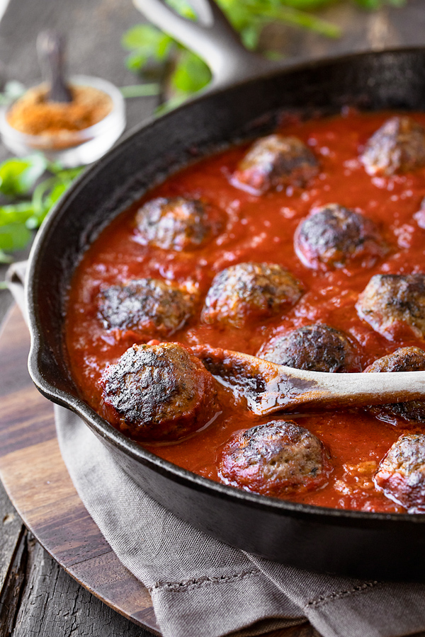 Mexican Baked Meatballs in a Skillet | thecozyapron.com