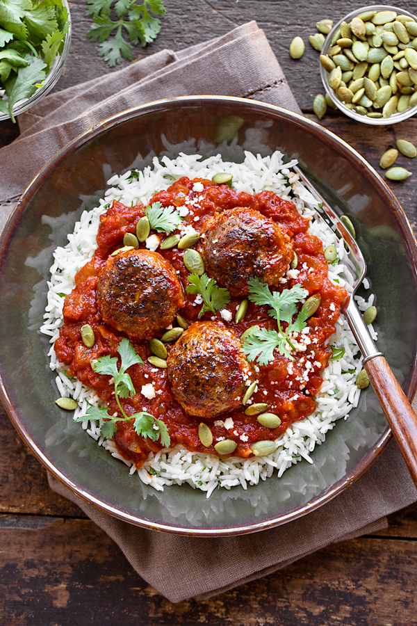 Mexican Baked Meatballs over Rice | thecozyapron.com