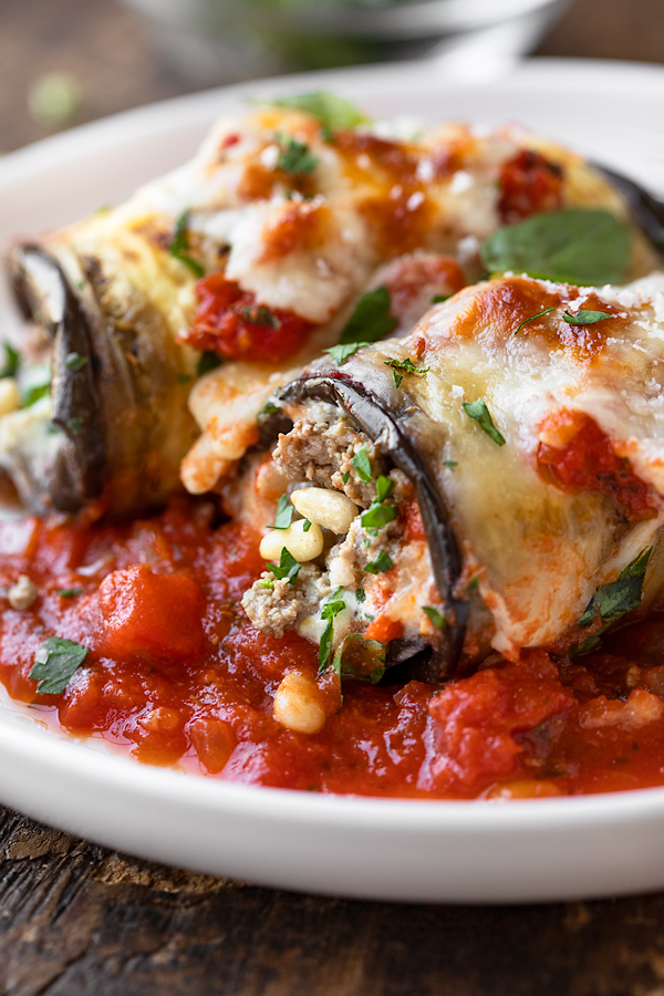 Eggplant Involtini with Beef on a Plate | thecozyapron.com