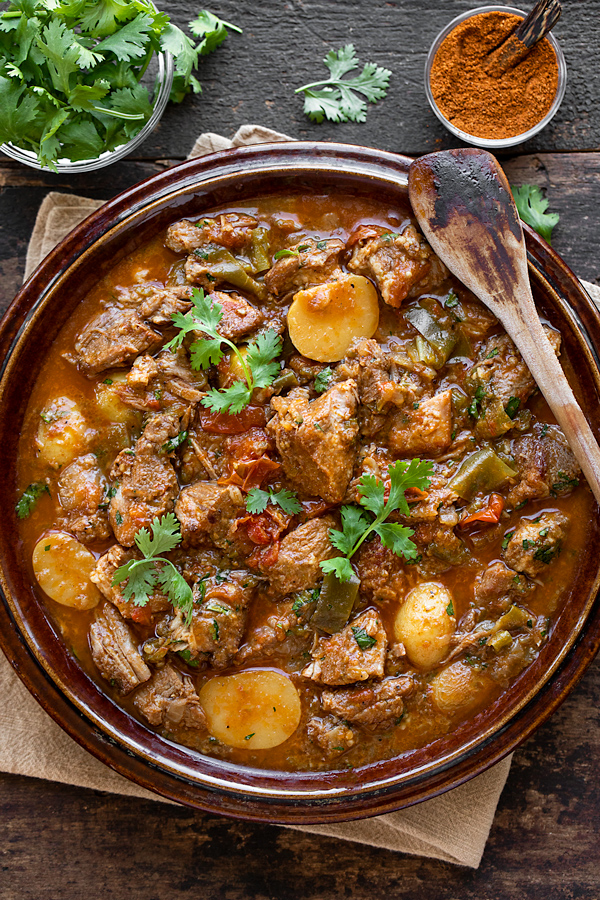 Braised Pork Shoulder | thecozyapron.com