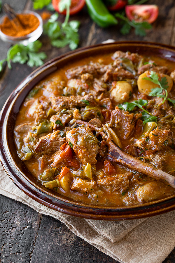 Braised Pork Shoulder | thecozyapron.com