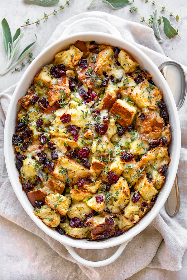 Cranberry Stuffing | thecozyapron.com