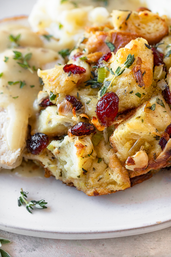 Cranberry Stuffing on a Plate | thecozyapron.com