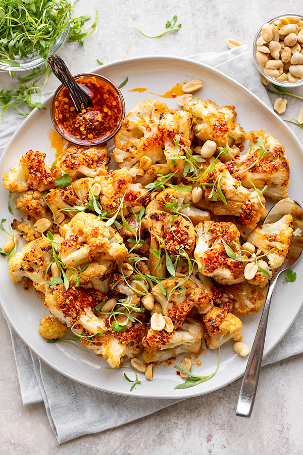 Chili Crisp Cauliflower | thecozyapron.com