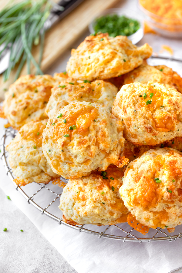 Freshly Baked Drop Biscuits | thecozyapron.com