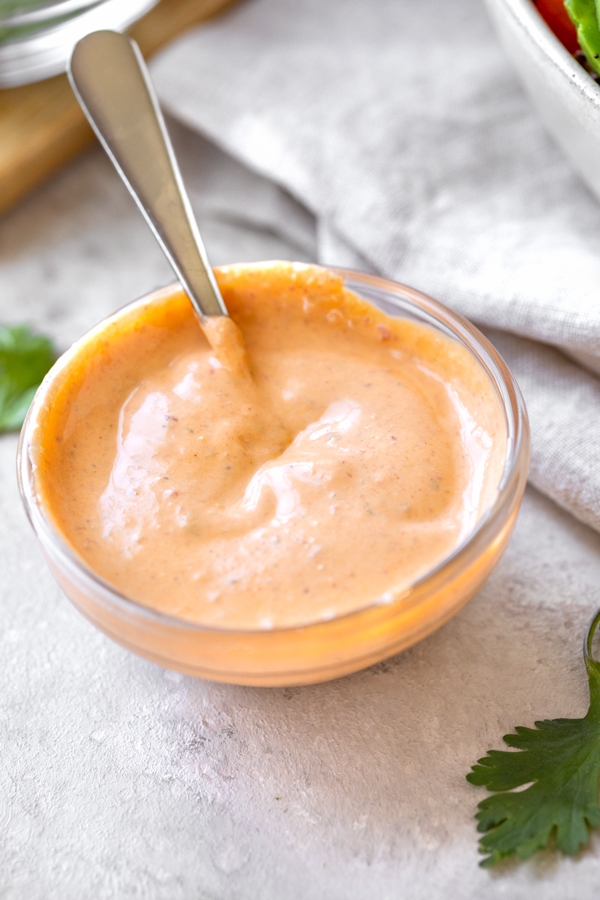 Chipotle Garlic Sauce for Sweet Potato Bowls with Carne Asada | thecozyapron.com
