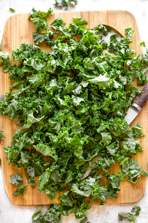 Freshly Chopped Kale for Tuscan Kale and Sausage Soup | thecozyapron.com