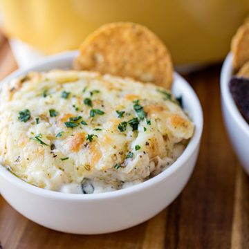 Cheesy Butternut Squash Dip with Spinach | thecozyapron.com
