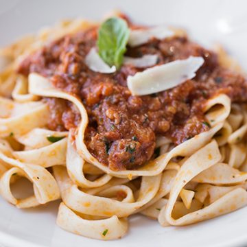 Fettuccine Bolognese with Sausage | thecozyapron.com