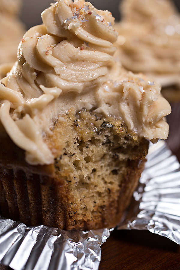 Inside view of a Banana Cupcake with Peanut Butter Frosting | thecozyapron.com