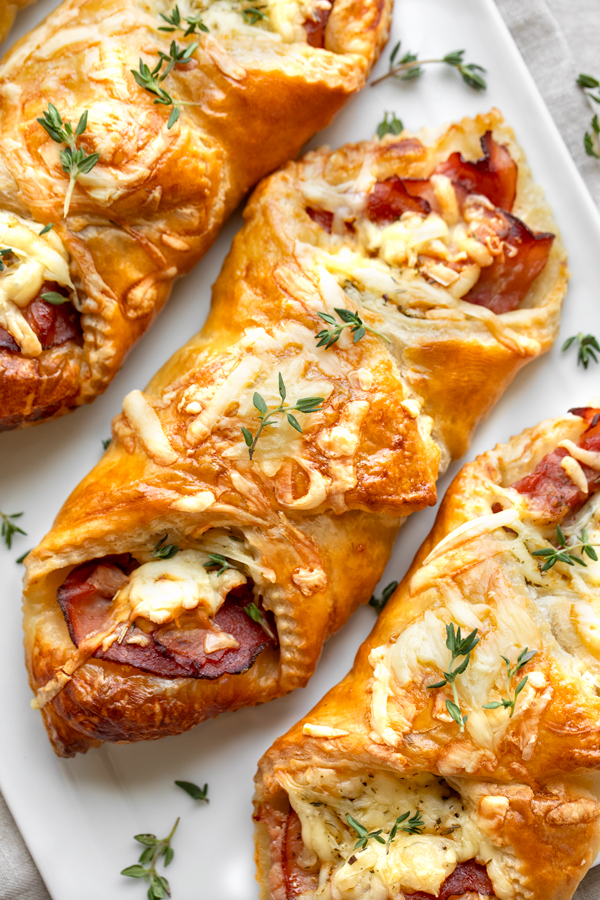 Ham and Cheese Croissants | thecozyapron.com
