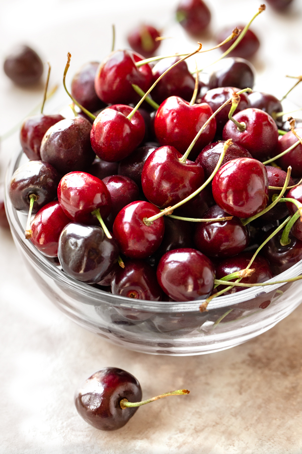 Fresh Cherries for Cherry Jam | thecozyapron.com