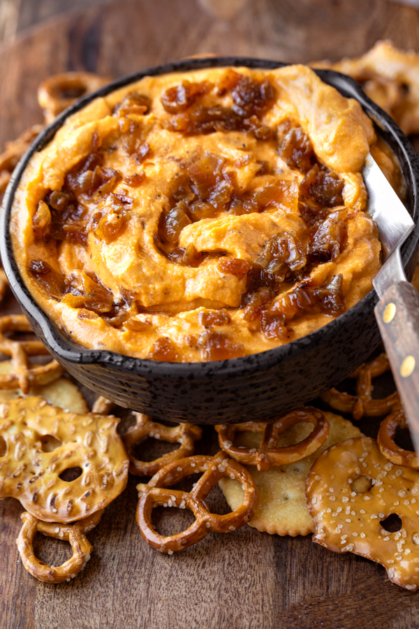Pub Cheese with Caramelized Onions | thecozyapron.com