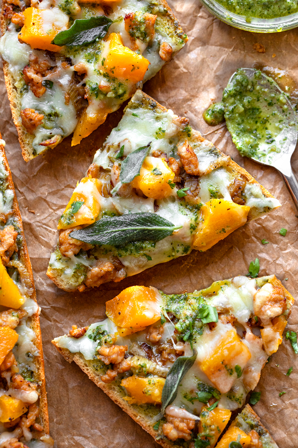 Butternut Squash Pizza | thecozyapron.com