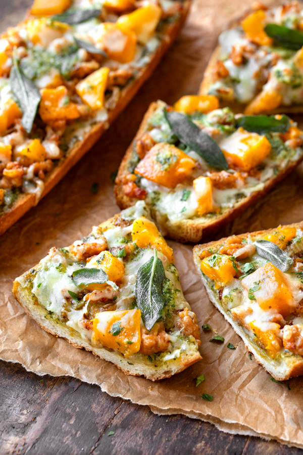 Butternut Squash Pizza | thecozyapron.com
