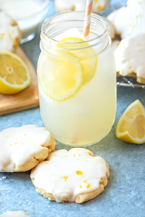 Lemon Cookies with Glass of Lemonade | thecozyapron.com