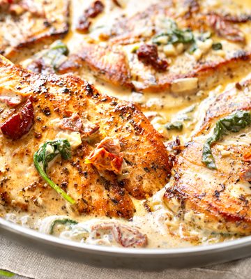 Tuscan Chicken | thecozyapron.com