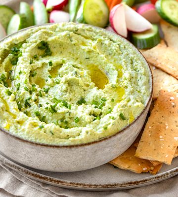 Edamame Hummus | thecozyapron.com