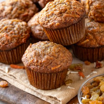 Morning Glory Muffins | thecozyapron.com