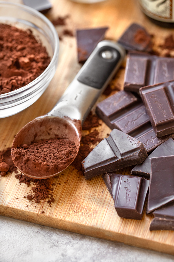 Ingredients for Easy Chocolate Mousse | thecozyapron.com