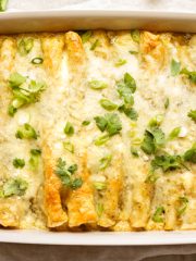 Salsa Verde Chicken Enchiladas | thecozyapron.com