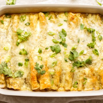 Salsa Verde Chicken Enchiladas | thecozyapron.com