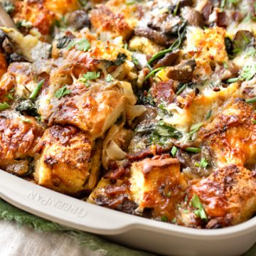 Breakfast Strata | thecozyapron.com