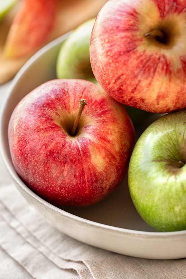 Fresh Gala and Granny Smith Apples for Apple Butter | thecozyapron.com