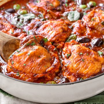 Chicken Puttanesca | thecozyapron.com