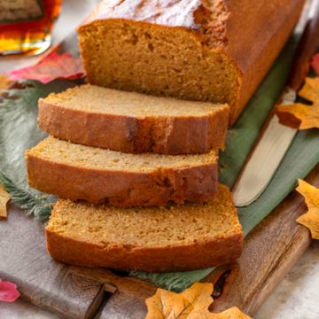 Maple Sweet Potato Bread | thecozyapron.com