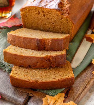 Maple Sweet Potato Bread | thecozyapron.com