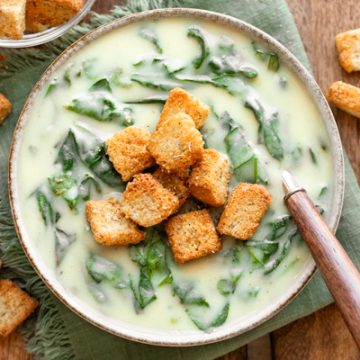 Spinach Soup | thecozyapron.com